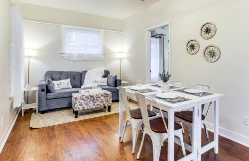 Walkable Location Quaint Cottage in Forest Grove! - Foto 3