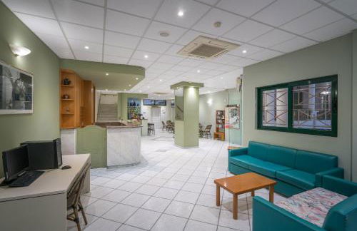 Alamis Hotel & Apartments - Photo 68