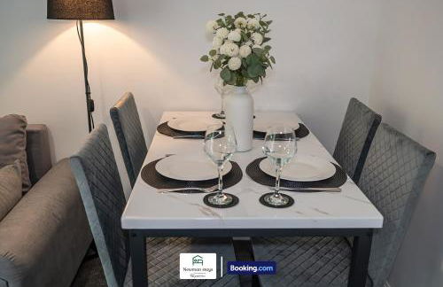 Charming Entire House By Newman Stays Short Lets & Serviced Accommodation Bingham With Free WiFi, Smart TV & Great Location - Foto 7