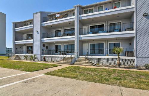 Ocean-View Balcony: Family Gem on Seawall Blvd! - Foto 26