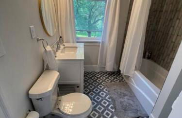 The Governor's Mansion - A Step Back in Time. - Foto 3