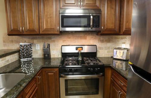 Luxurious 2 Bedroom Condo Shortest Walk To Disney - Foto 14
