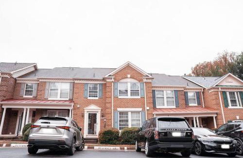 Cozy Springfield Townhome , WIFI , Pet Friendly - Foto 30