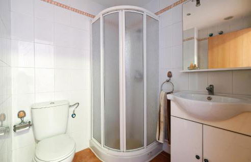 3 Bedroom Cozy Home In La Algaba - Photo 12