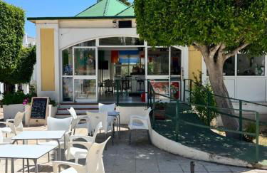 Two bedroom, two bathroom, balcony, pool area, view - Photo 46