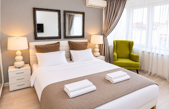 Metropole Apartments Old Town - Photo 12