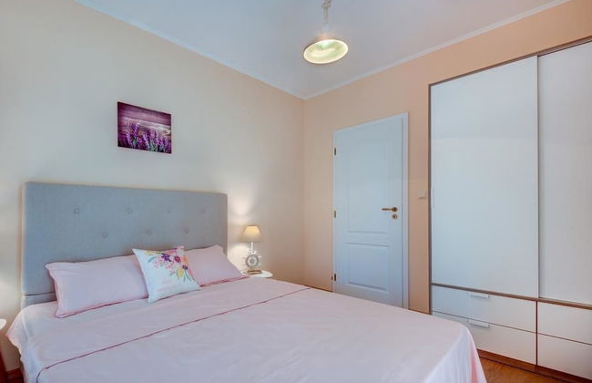 Venera & Anastasia Palace Apartments - Photo 25