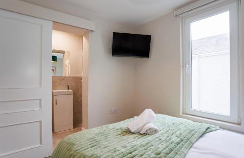 111 By Mayfair - Luxurious 12 Bedroom House, Portrush - Foto 45