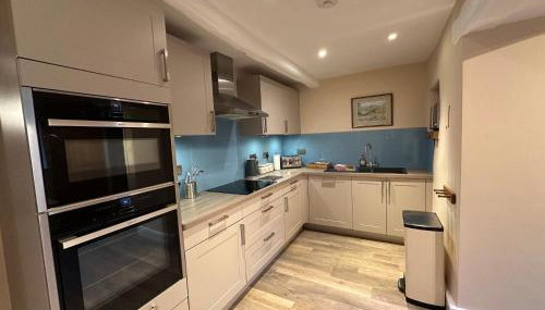 Cottage No1 Four Bed Lakeland Retreat and Hot Tub - Photo 2