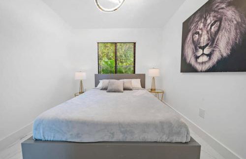 Luxury Villa Azure with Heated Pool 20 minutes to Beach - Foto 43