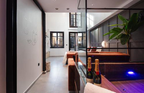 Grande Madonna Luxury Suites - Foto 12