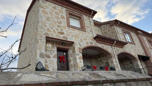 Navaluenga Chalet Familiar y Acogedor - Photo 2