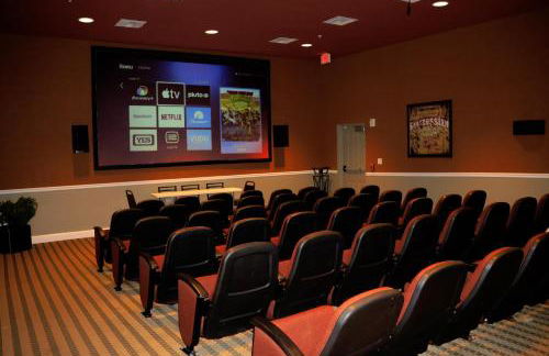 Family Vacation House at Resort - Foto 34