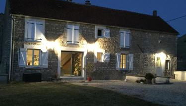 La maison de Lucien, gîte au cœur du vignoble Chablisien - Foto 1