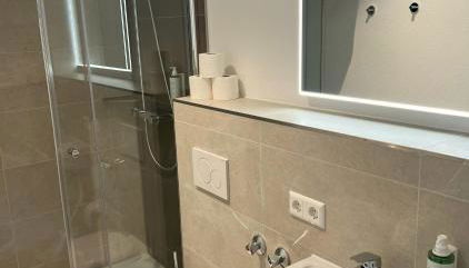 7Rooms - Foto 2, Shower