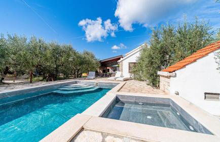 Holiday Home Ivan with heated pool by Villas Guide - Foto 7