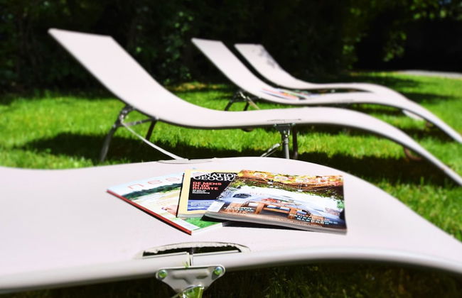 Relaxing Retreat Near Forests - Photo 22