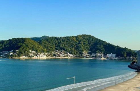 Gonzaguinha Beachfront Apartment - Photo 1