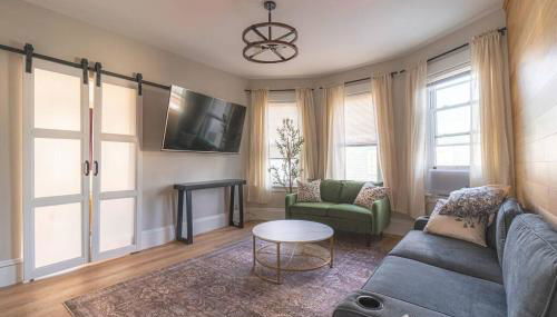 Charming 4 BDR - Walk to Downtown & Free parking! - Foto 3