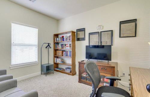 Quaint Noble Home 6 Mi to University of Oklahoma! - Photo 10