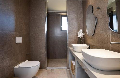 Villa Aya - Coastal Villa, Minimalist Elegance by etouri - Photo 44