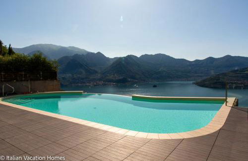 Italian Vacation Homes - Panoramic Villa - Photo 29