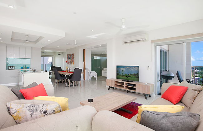 Beachlife Holiday Apartments - Photo 2