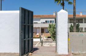 Acogedora casa junto al mar ,cerca del centro urbano - Photo 32