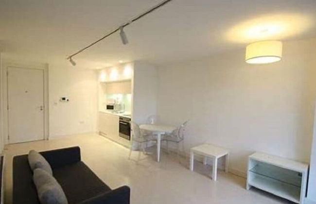 Serviced Apartments Leeds 3 - Photo 9