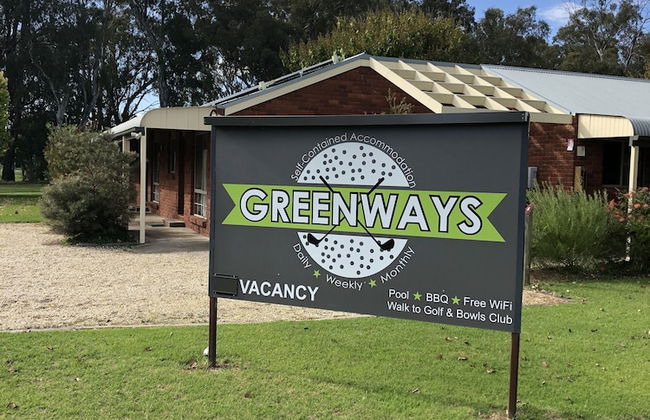 Greenways Holiday Units - Photo 1