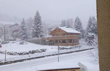 Studio MARMOTTE FONT-ROMEU 4 personnes avec balcon Résidence VAL SOLEIL entièrement rénové en juin 2021 place de PARKING & WIFI gratuit , draps & serviettes de toilettes non inclus, sabanas y toallas no incluidos - Foto 11