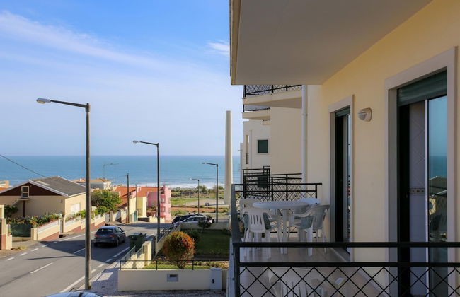 Atlantic Ocean Pool Apartment - Photo 22