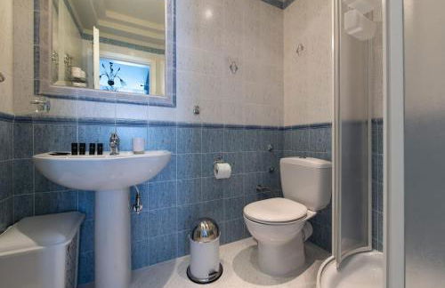 Amazing view with huge balcony - Photo 46