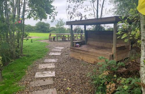 Arcadia Safari Tent in private 5 acre field - Foto 11