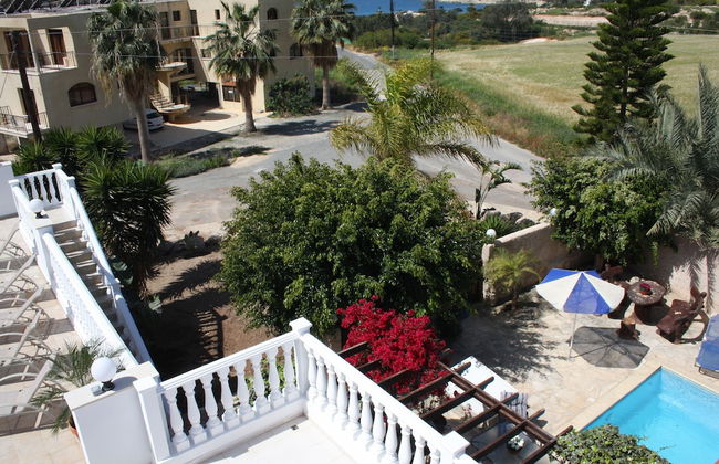 Lovely 7 Bedroom Villa !! - Photo 29