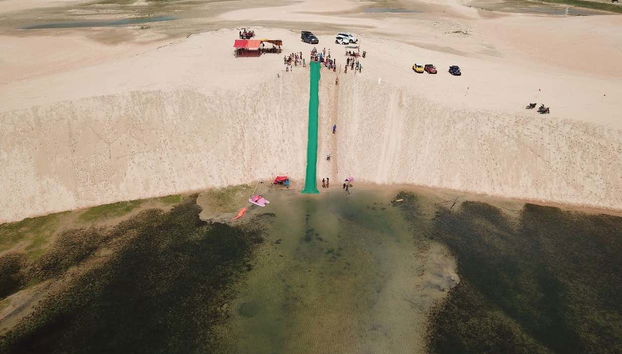 Un tobogán en las dunas de Jericoacoara