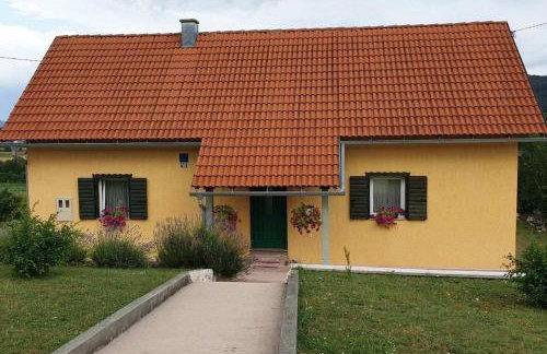 Holiday house with a swimming pool Otocac, Velebit - 25186 - Foto 2