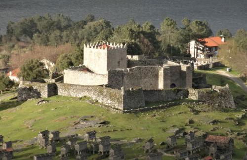 GoToGeres - Casa da Piscina - Casas de Alem - Foto 16