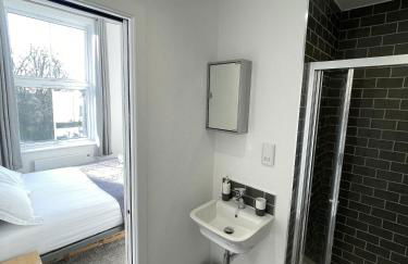 Ye Olde Windmill Apartment Free Parking - Foto 18