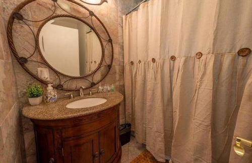 Close to Beach, Hot Tub, Pet Friendly, Firepit - Foto 28