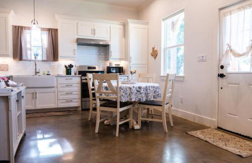 Dog-Friendly Texas Ranch with Patio, Horses On-Site - Foto 9