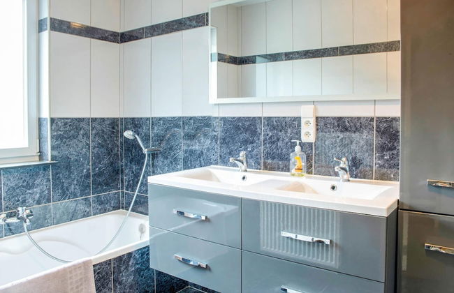 Pleasant Holiday Home With Infrared Sauna - Photo 20