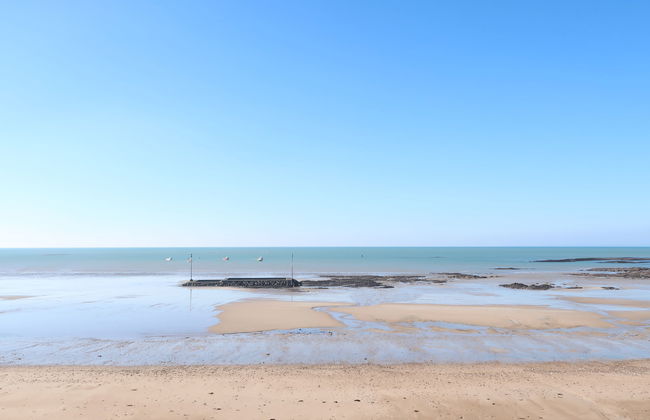 Pirou Beach - Foto 33