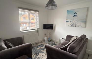 The Loft and The Den Apartments - Photo 1