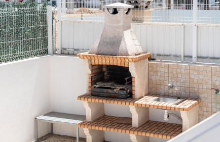 Serene Duplex House With Patio by LovelyStay - Foto 31