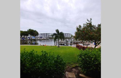 Luxury Beach Condo Located On The Bay In A Tropical Oasis!!! - Foto 31