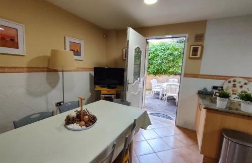 Precioso chalet 4 habitaciones con Piscina comunitaria - Photo 24