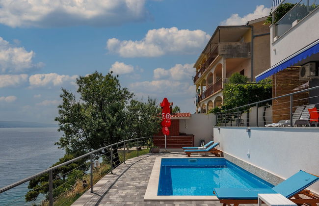 Pool Apartment Yellow Sun Omiš - Photo 11