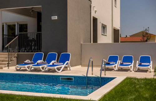 Luxury villa with a swimming pool Tugare, Omis - 20067 - Foto 13