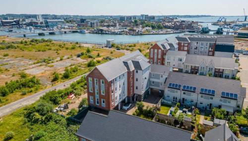 Sun-Soaked- Charming Views Overlooking the Harbour - Foto 2